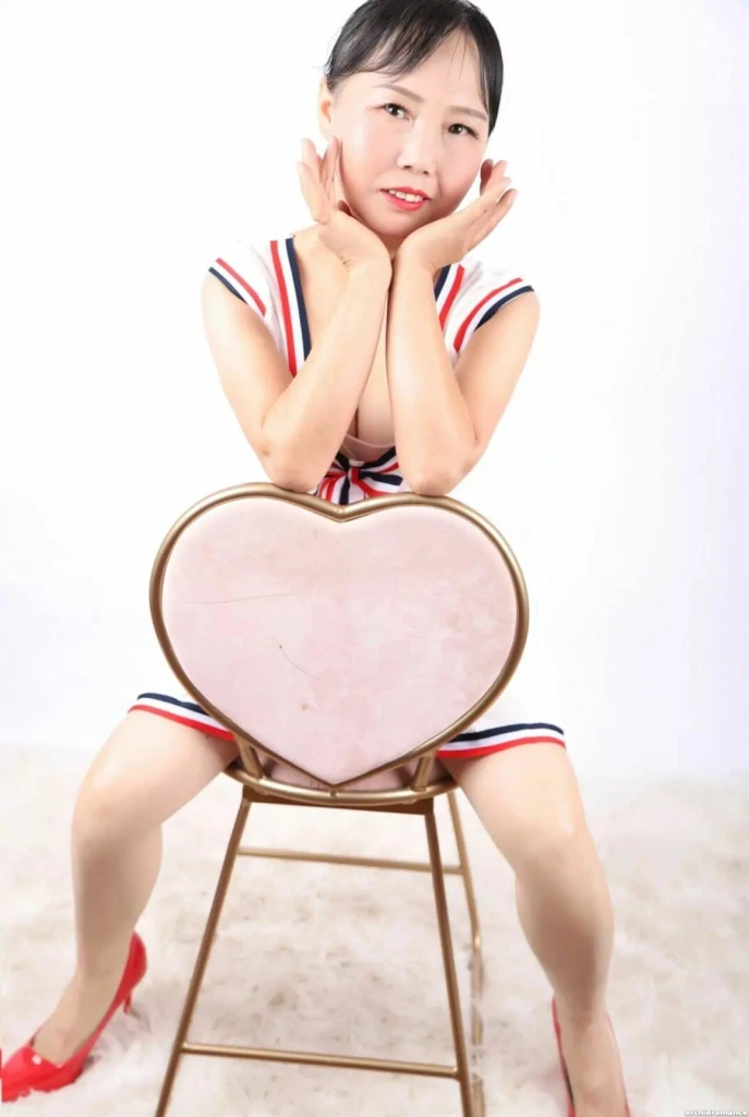 Liqing Profile image 4