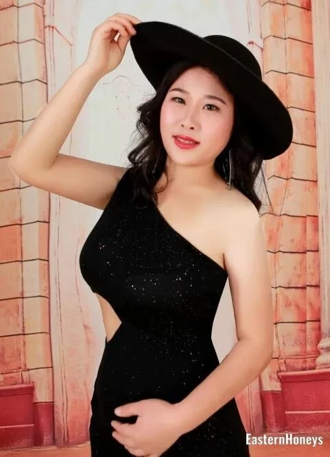 Li Profile image 4