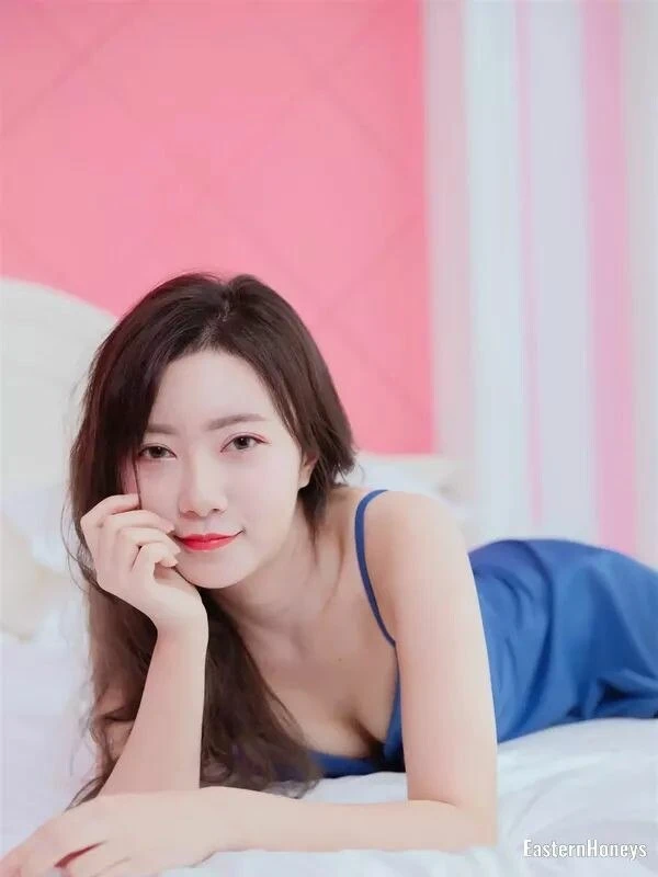 Zhen Profile image 1