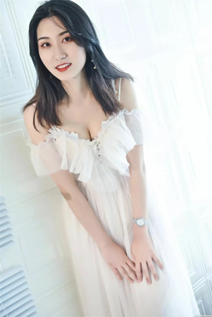 Qiqi Profile image 2