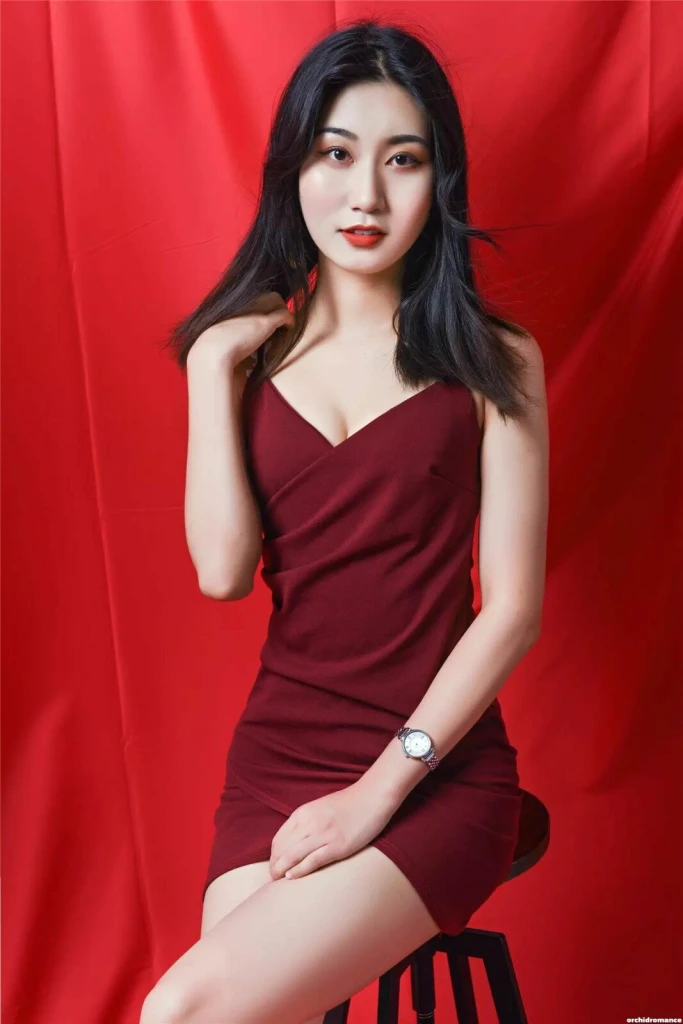 Qiqi Profile image 4