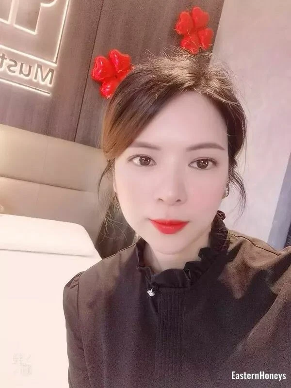 ZhangQian Profile image 1