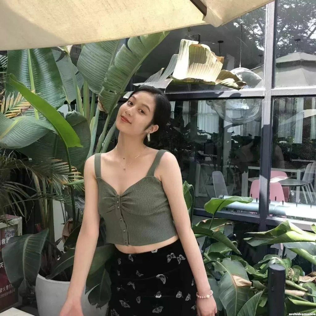 Jingjing Profile image 2