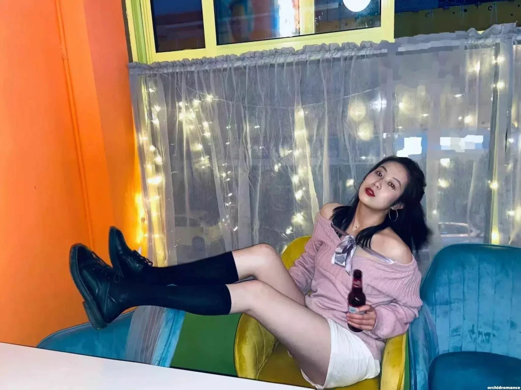 Jingjing Profile image 3