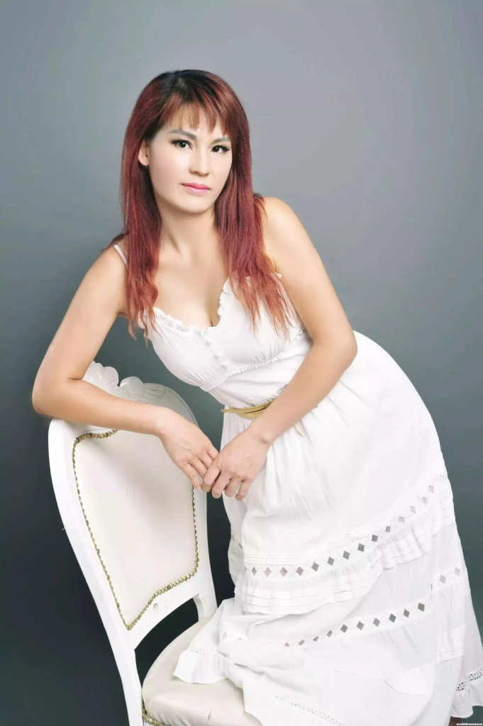 Li Profile image 3