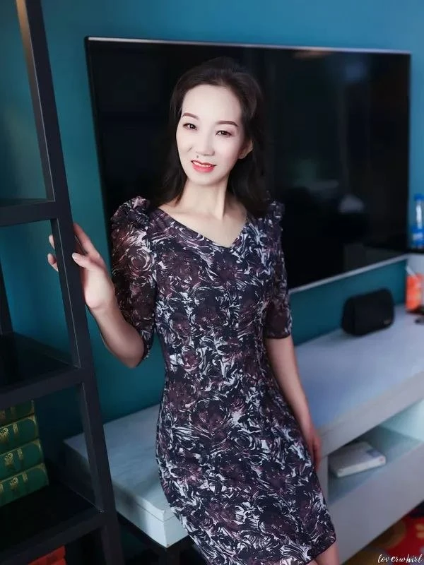 Ting Li Profile image 2