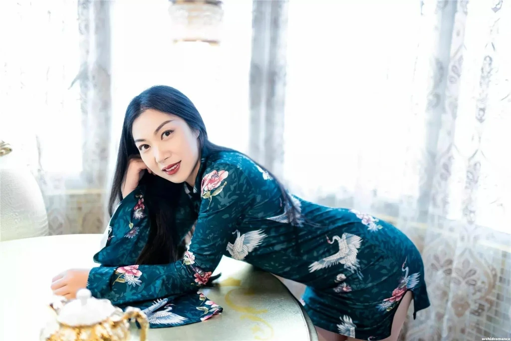 Junfang Profile image 2
