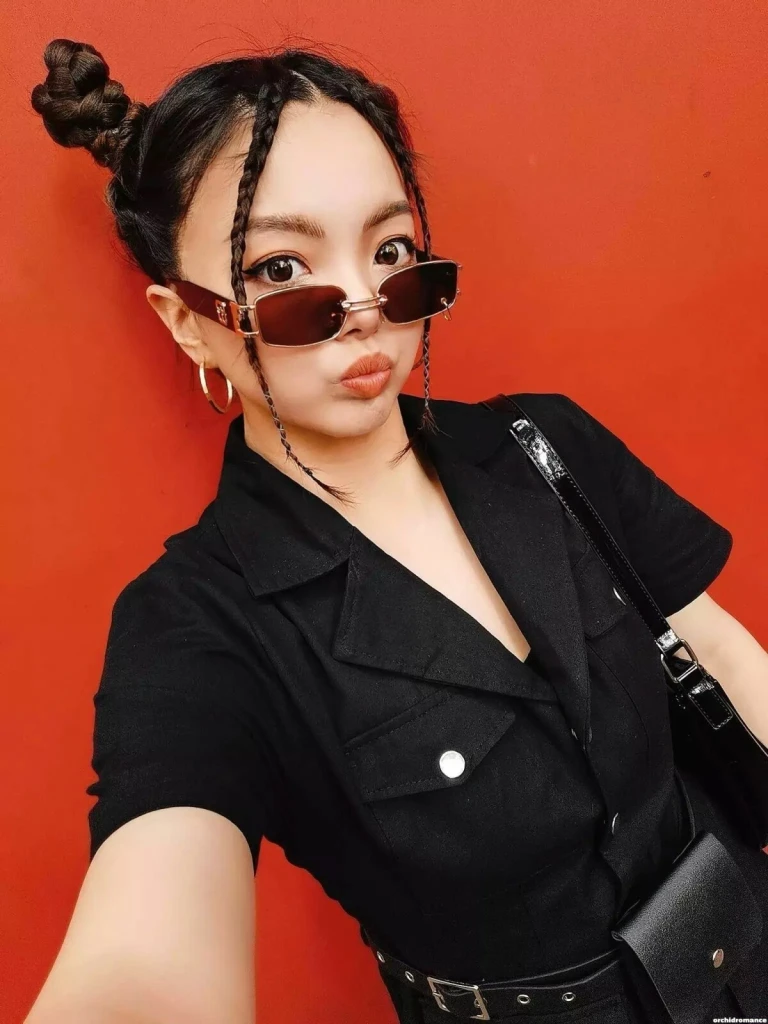 Wen Qing Profile image 4