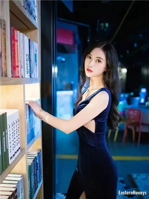 Alina Profile image 4