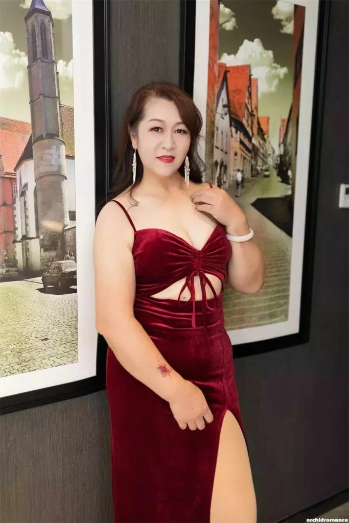 Yanmei Huang Profile image 4