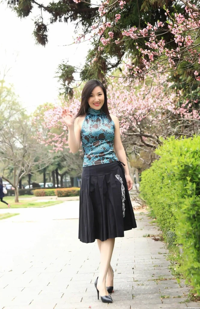 Hua Profile image 1