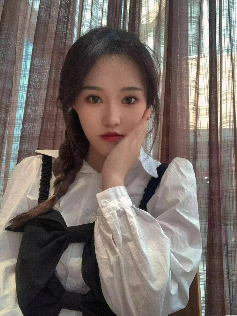 Huiyu Profile image 4