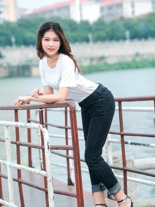 Shan Shan Profile image 1