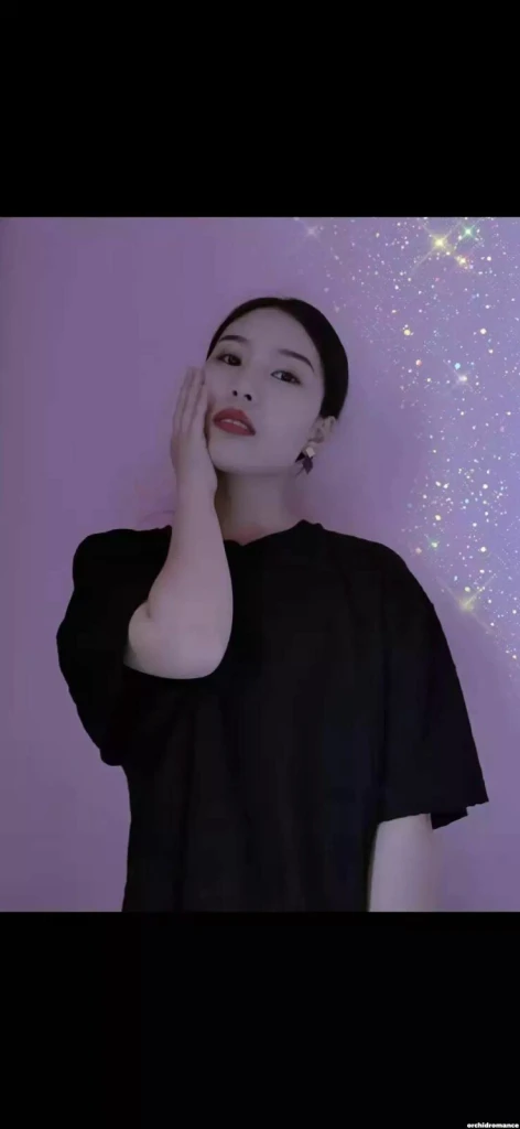 Yuanyuan Profile image 2