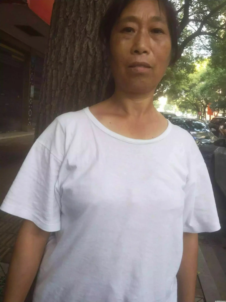 Xiaoqin Profile image 1