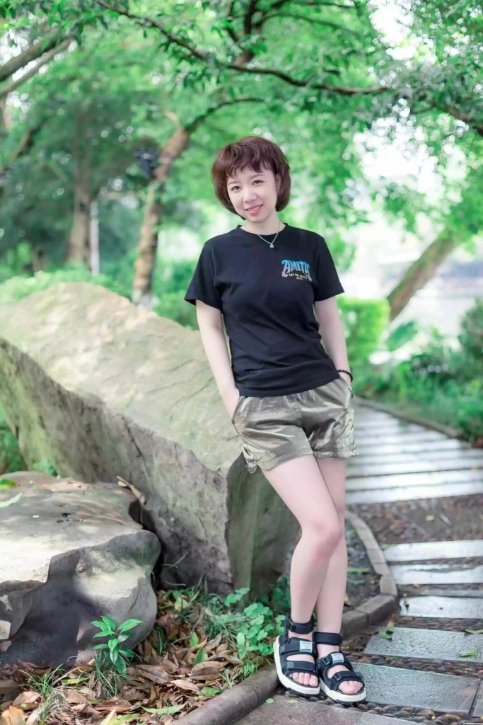 Puhong Profile image 1