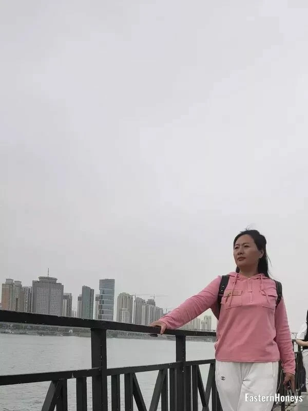 Annie Zhu Profile image 3