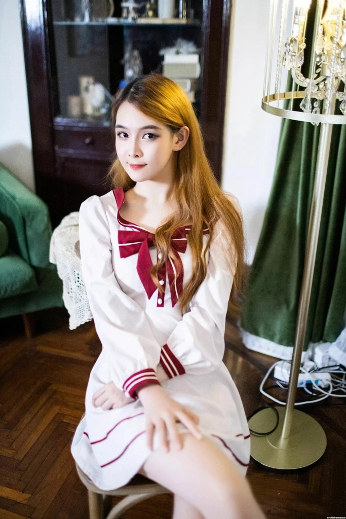 Lianrong Profile image 2