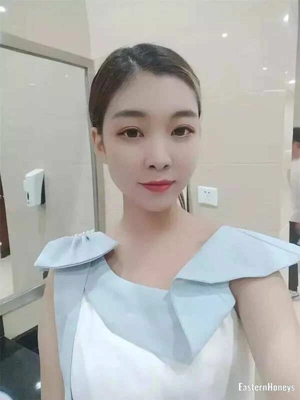 Lisha Profile image 1