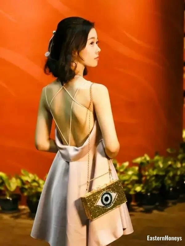 Bella Profile image 4