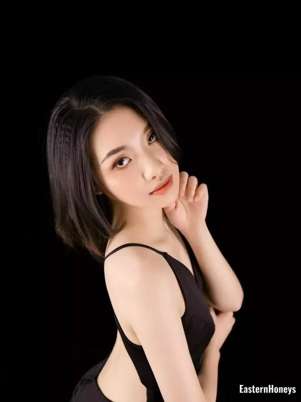 Yue Profile image 4