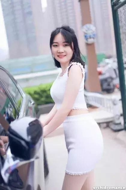 Lingling Profile image 3