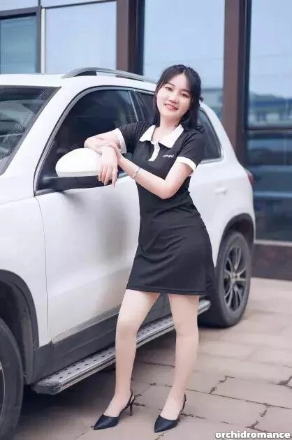 Lingling Profile image 1