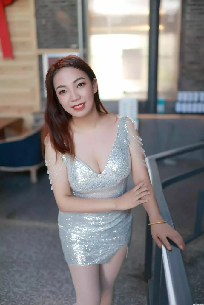 Linzhu Profile image 2