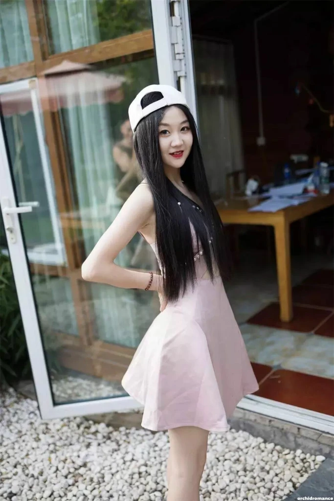 Yuanyuan Profile image 2