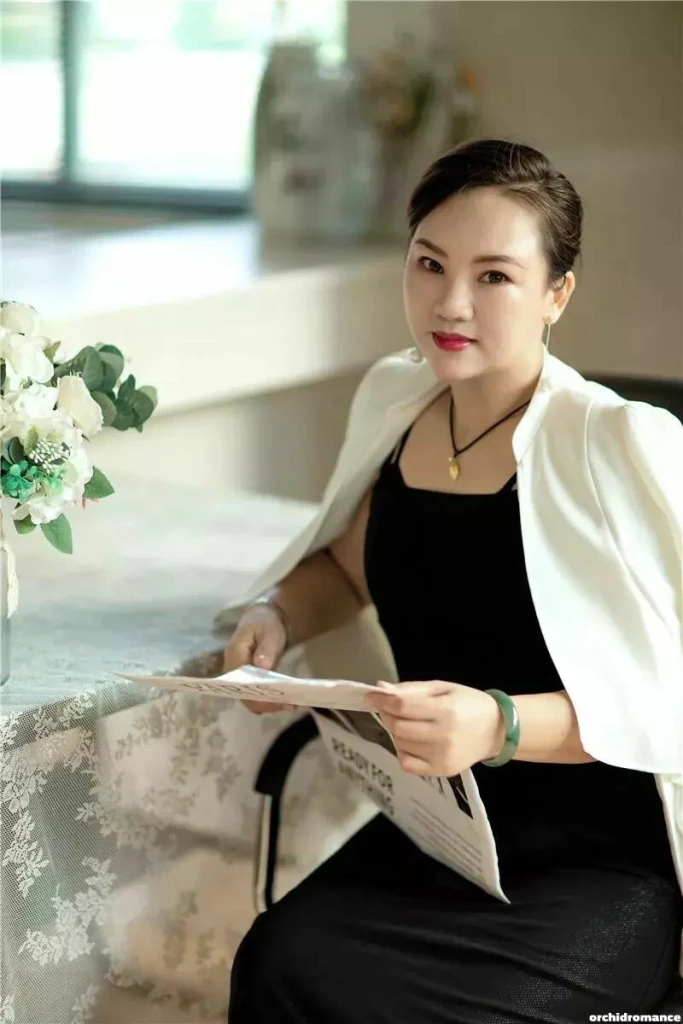 Ling Profile image 4